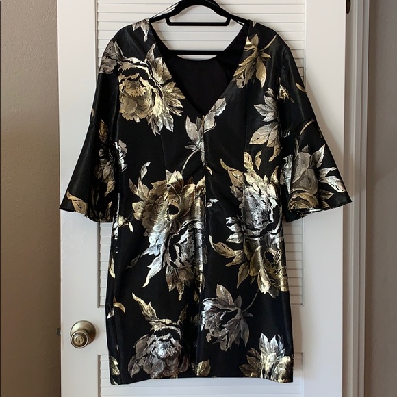 Trina Turk Bell Sleeve Mini Dress - Picture 4 of 6